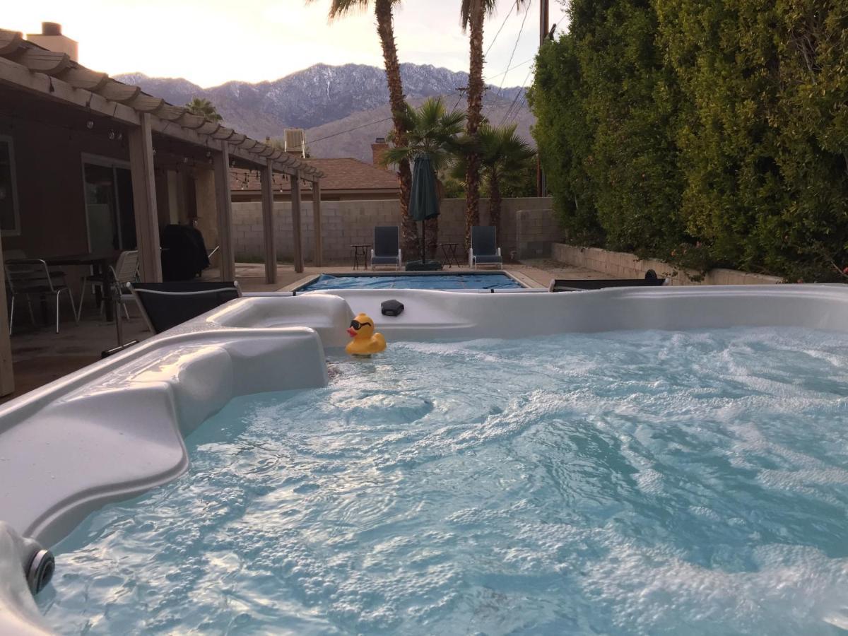Bright & Airy Pool-spa Oasis Home-dogs Welcome! Of # 4243 Hébergement de vacances Palm Springs